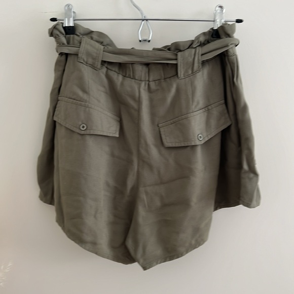 Jack BB Dakota paper bag waist shorts - Picture 2 of 3